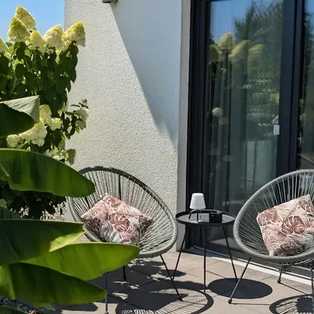 Lejlighed Kirchberg Acht